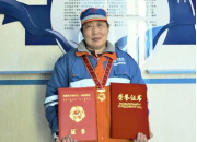 喜讯 | 9999js金沙老品牌员工荣获内蒙古自治区级“最美环卫工人”并被授予“五一劳动奖章”荣誉称号